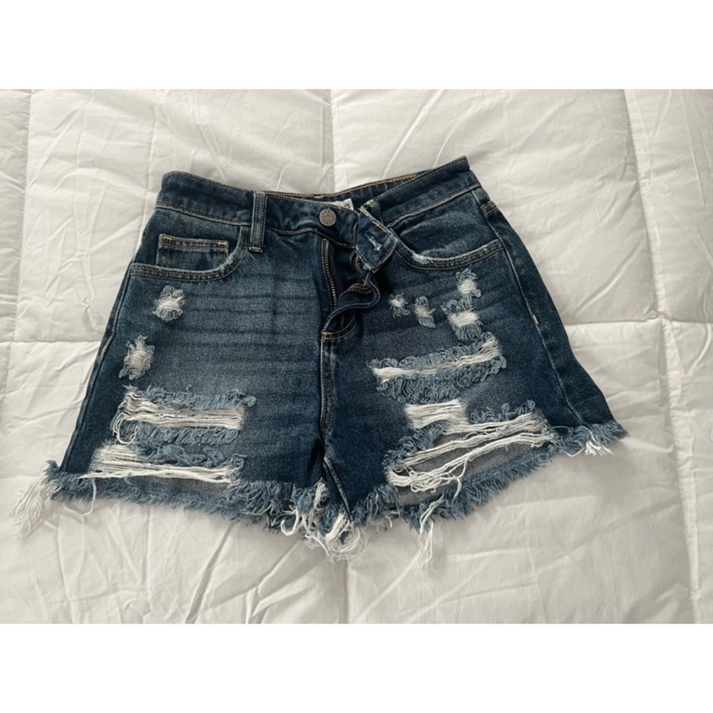 DISTRESSED DENIM SHORTS